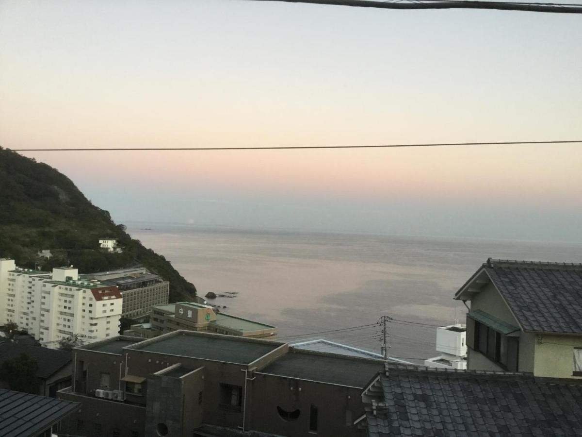 Вилла Japan Countryside Atami Экстерьер фото